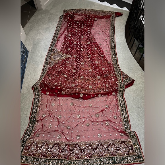 Women’s Velvet Maroon Wedding / Reception Lengha - 3 piece brand new - Picture 12 of 15